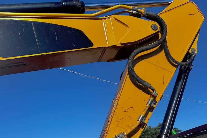 OmecoHub - Immagine CATERPILLAR 323DLN